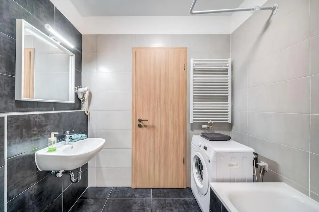 Corvin Railway Rest Apartment Budapest